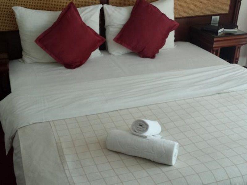 Hotel Bliss บูคาเรสต์ ภายนอก รูปภาพ